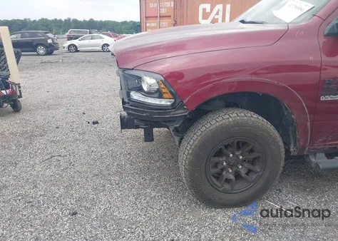 2022 Ram 1500 Classic Warlock 4X4 6'4 Box from USA, damaged, VIN 1C6RR7GG7NS148898